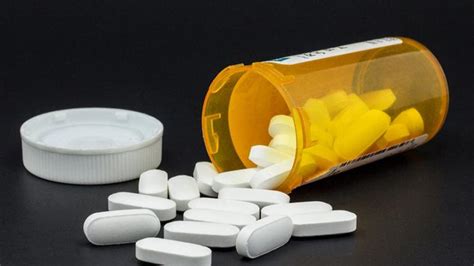 Florida gets first-ever FDA approval to import drugs from Canada